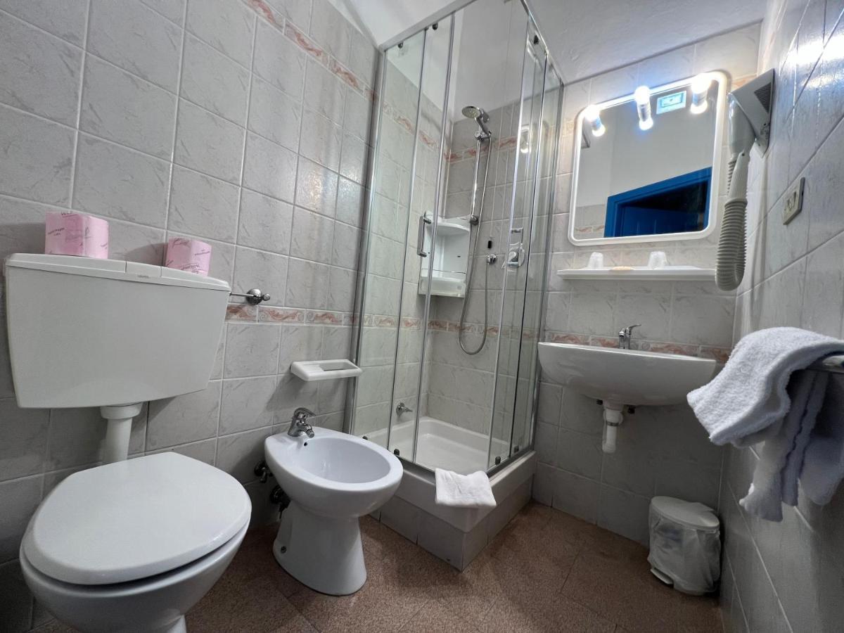 Eden Hotel Deiva Marina Luaran gambar