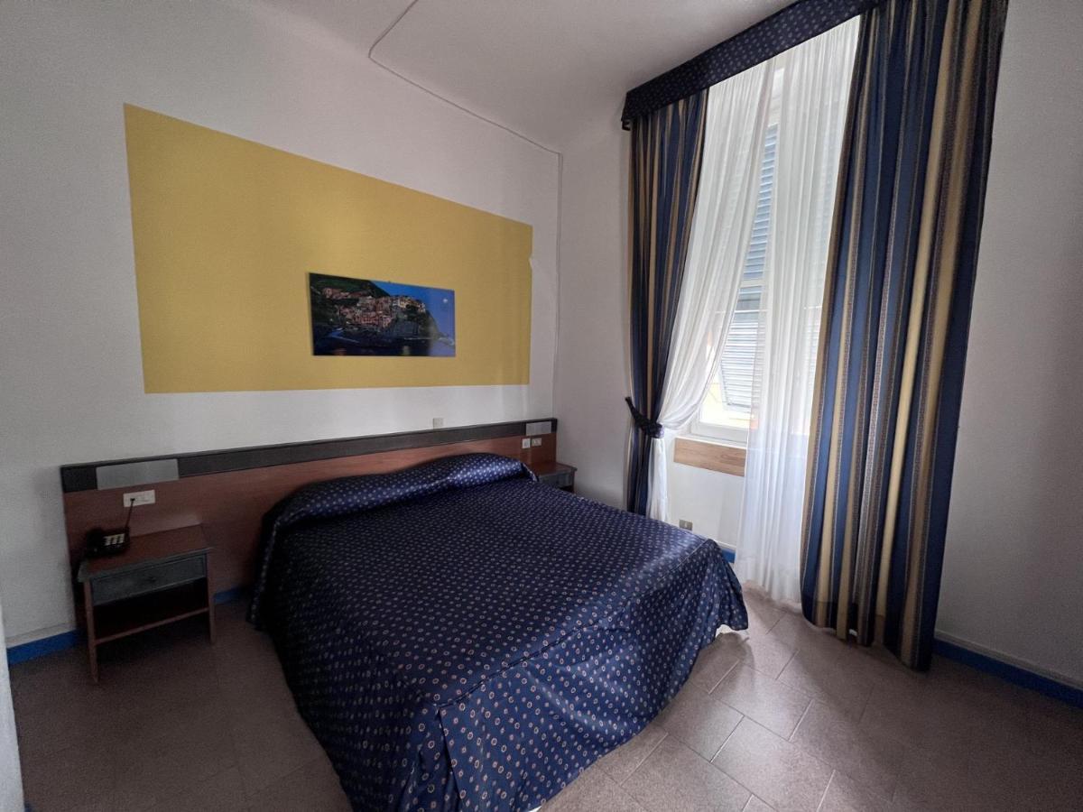 Eden Hotel Deiva Marina Luaran gambar