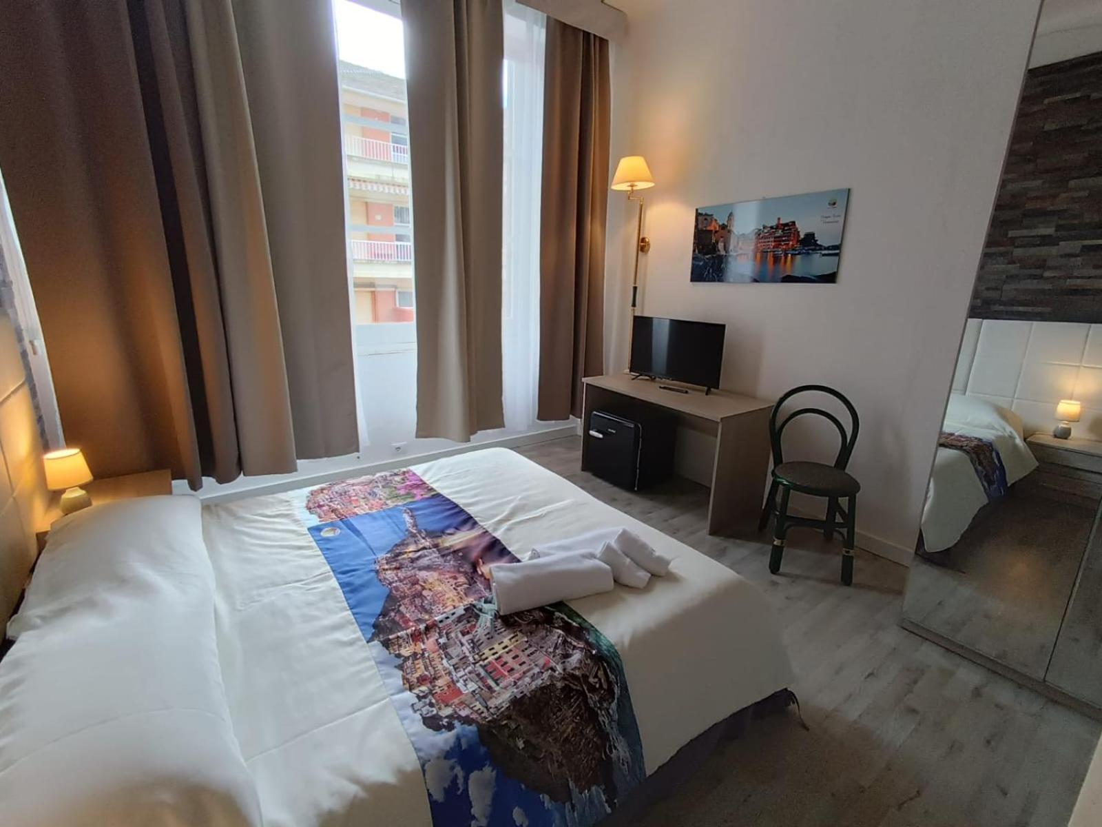Eden Hotel Deiva Marina Luaran gambar
