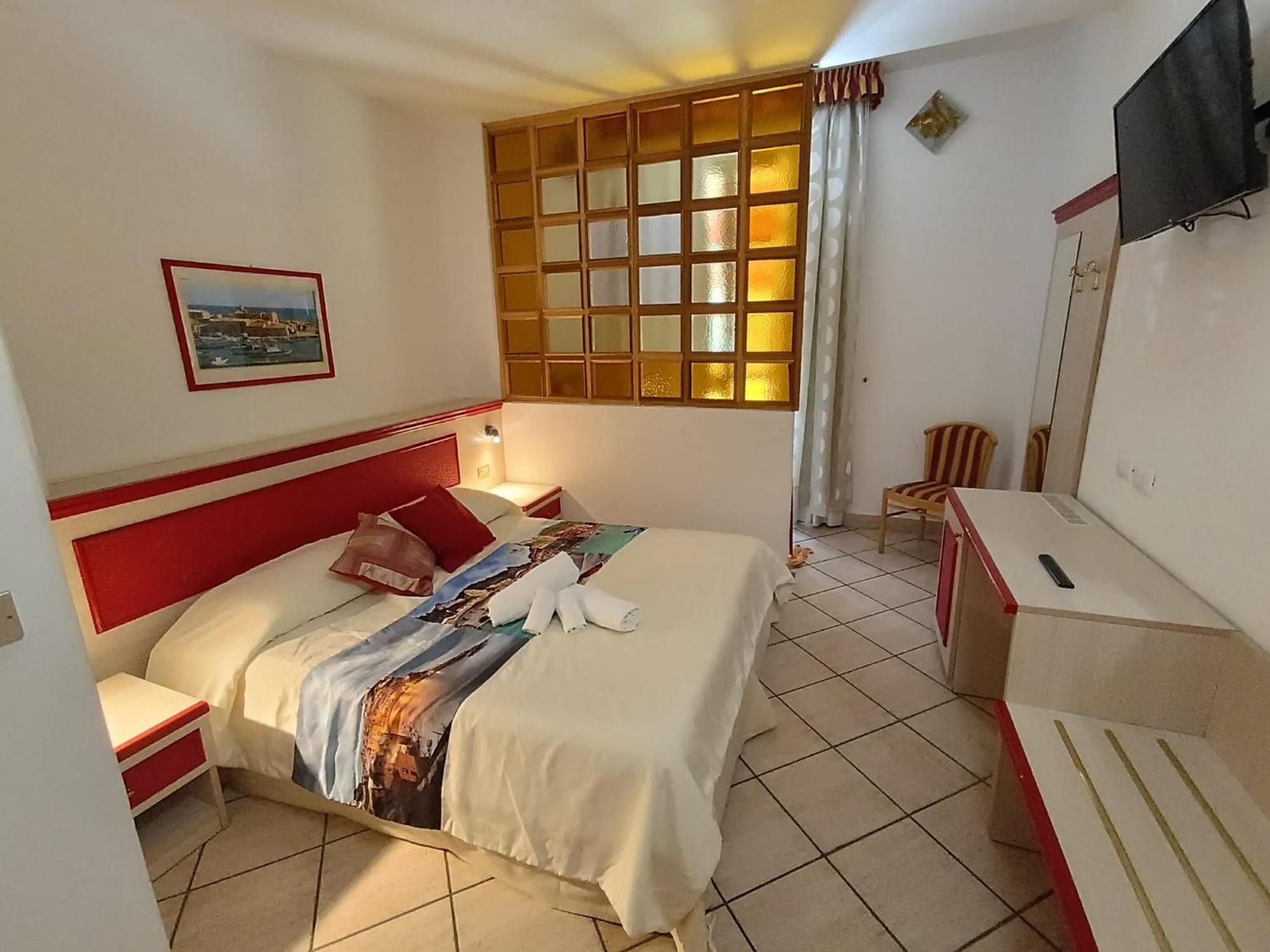 Eden Hotel Deiva Marina Luaran gambar