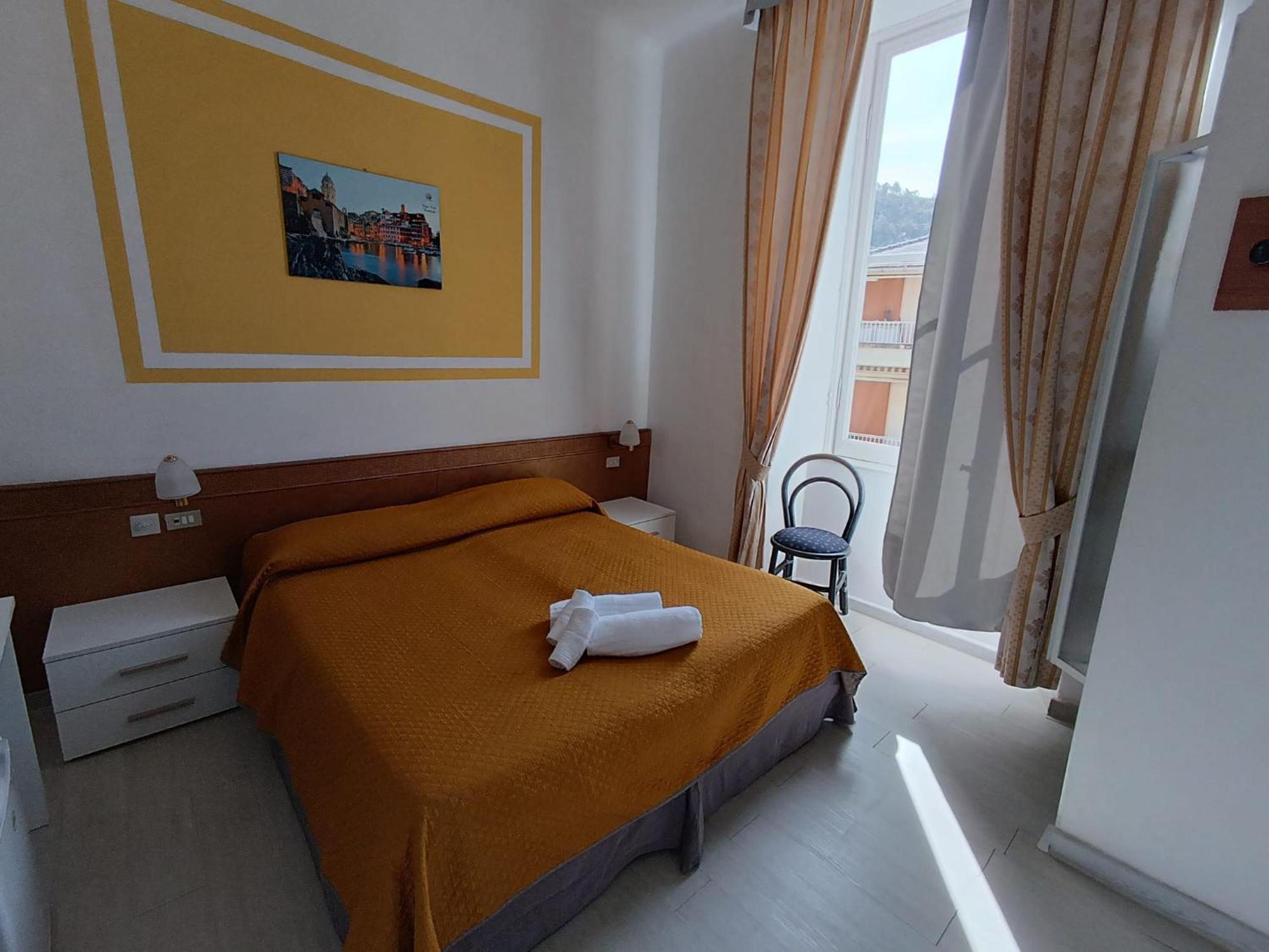 Eden Hotel Deiva Marina Luaran gambar